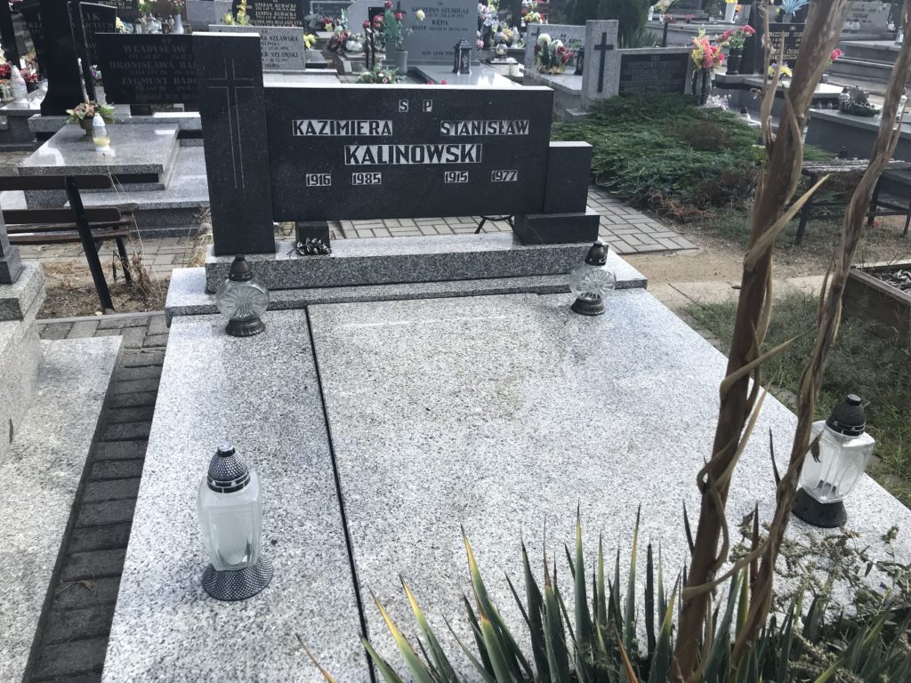 grób dziadków w Wieluniu; fot. MR